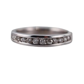 18k Gold Diamond Band Ring
