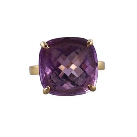 Tiffany & Co La Reina Cushion 18k Gold Amethyst Ring