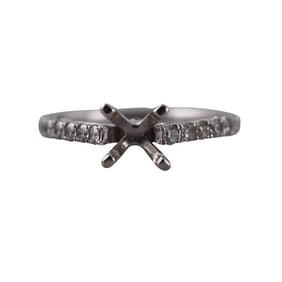 King Fook 18k Gold Diamond Engagement Ring Setting