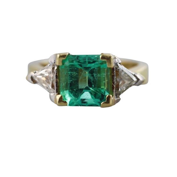 18k Gold 2.61ct Emerald Diamond Ring (1 of 4)