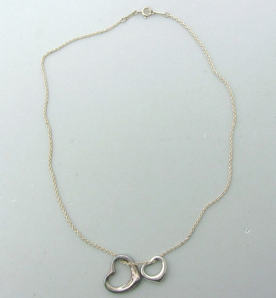 020: Tiffany & Co Peretti Open Heart Pendant Necklace: Measurements - necklace is 16". pendants - 14mm x 15.5mm and 19mm x 22mm. marks - Tiffany & Co,925,Elsa Peretti,Spain. weight - 7.8 grams
