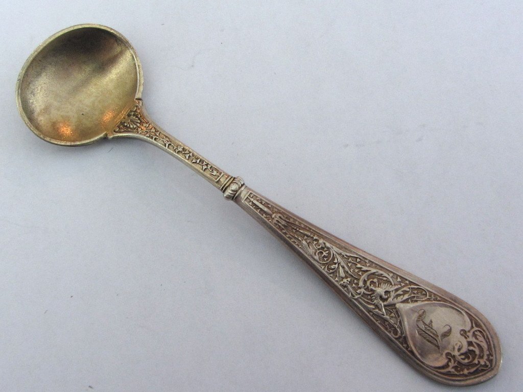 Gorham Raphael Sterling Master Salt Spoon Gold Wash: Measurement- 3 1/2". Marked- Makers mark, sterling, pat. Weight- 0.34 ozt. Monogram- Yes.