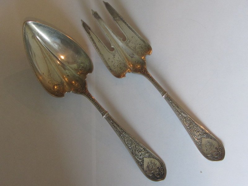 Gorham Raphael Sterling Salad Serving Set: Measurement- 9" - 9 1/4". Marked- Makers mark, Sterling, Pat. Weight- 5.78 ozt. Monogram- Yes.