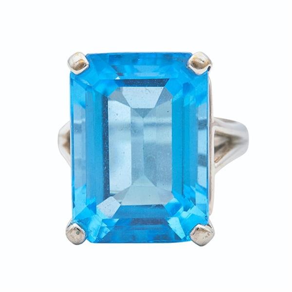 14k White Gold Topaz Ring (1 of 2)