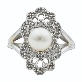 14k White Gold Pearl and Diamond Ring