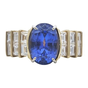 18k Yellow Gold Tanzanite and Diamond Ring