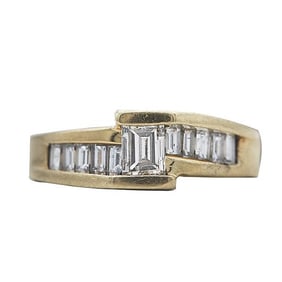 18k Yellow Gold Diamond Band Ring
