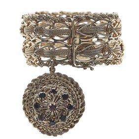 14k Yellow Gold Bracelet with Garnet Pendant Charm
