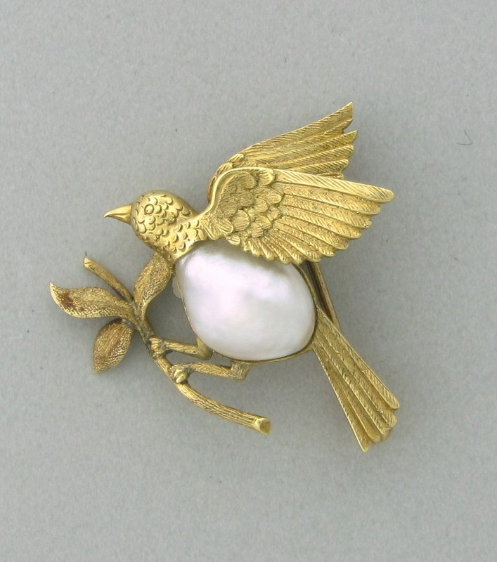 Antique 18k Gold Baroque Pearl Bird Brooch: Estate 18k gold bird brooch. Measurements - brooch is 27mm x 31mm. baroque pearl - 9mm x 12.2mm. weight - 6.5 grams. consignor #(me)epy