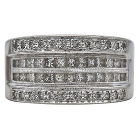 18k White Gold Round and Princess-Cut Diamond Band Ring