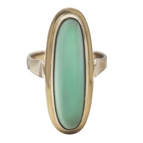 14k Yellow Gold Elongated Oval Chrysoprase Ring