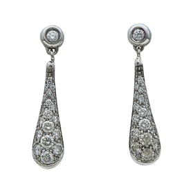 18K White Gold Diamond Drop Earrings