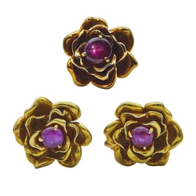 Cartier 18K Yellow Gold Star Ruby Flower Cufflinks and Dress Stud Set