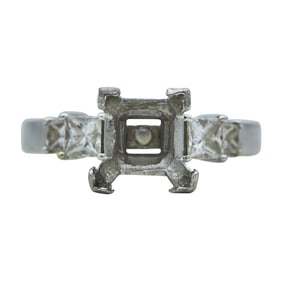 18K White Gold Diamond 5 Stone Princess-Cut Engagement Ring Setting