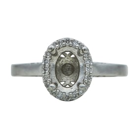 Platinum Diamond Oval Engagement Ring Mounting