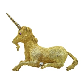 18K Yellow Gold Unicorn with Ruby Eyes and Diamond Accent Brooch Pin