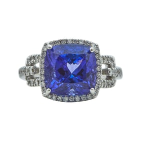 18K White Gold Tanzanite and Diamond Ring