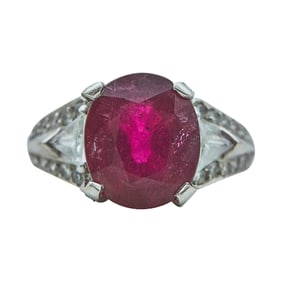 18K White Gold, Oval Cut Tourmaline, and Diamond Ring