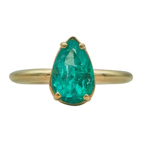 14K Yellow Gold and Pear Cut Emerald Ring