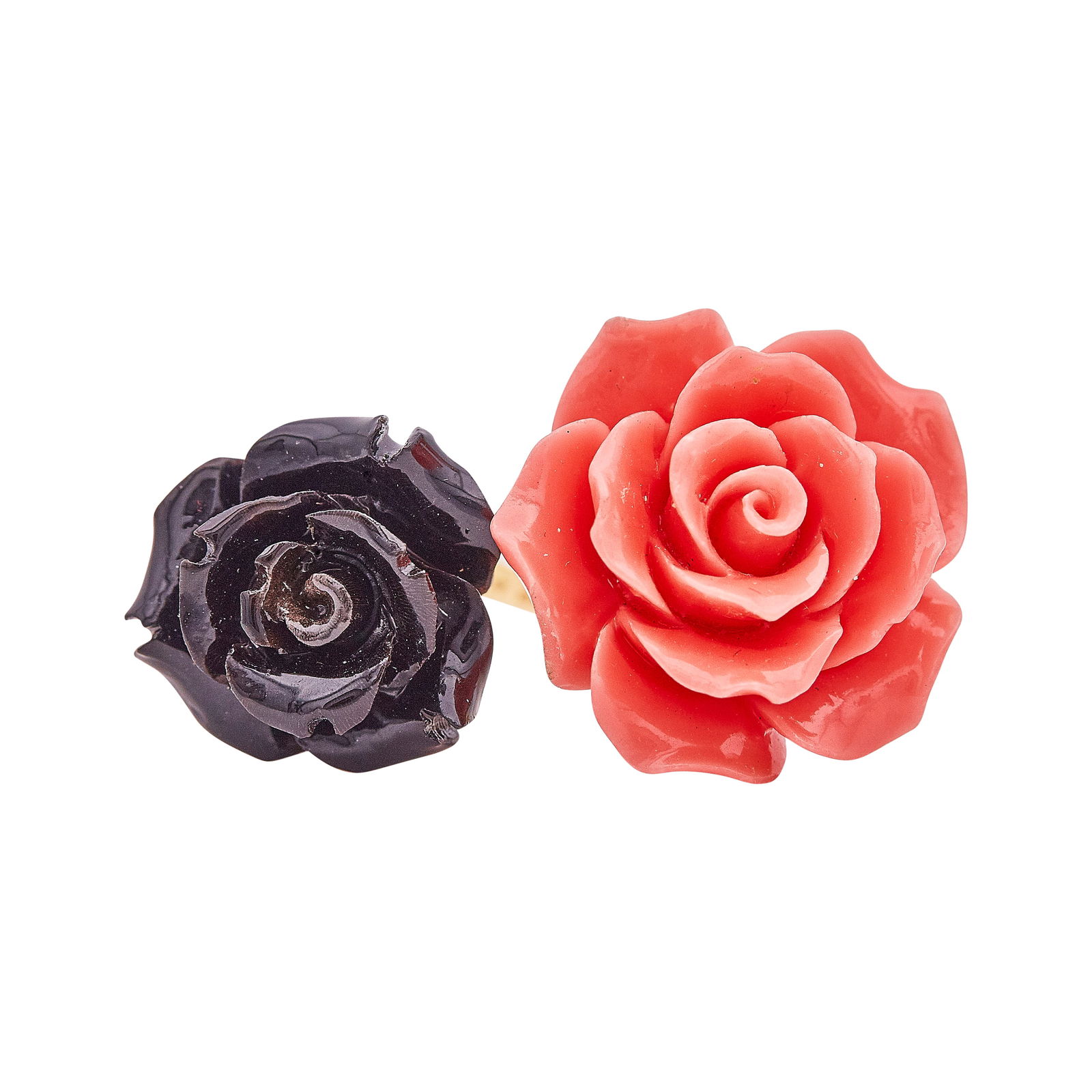 18K Yellow Gold Pink and Black Coral Flower Ring: METAL: 18K Yellow Gold; GEMSTONES: Black and pink coral; STAMPED: rubbed marks; TESTED: 18K Yellow Gold; CONDITION: Pre-owned, Good; ITEM WEIGHT (GRAMS): 13 g; MEASUREMENTS: Ring size 6 3/4