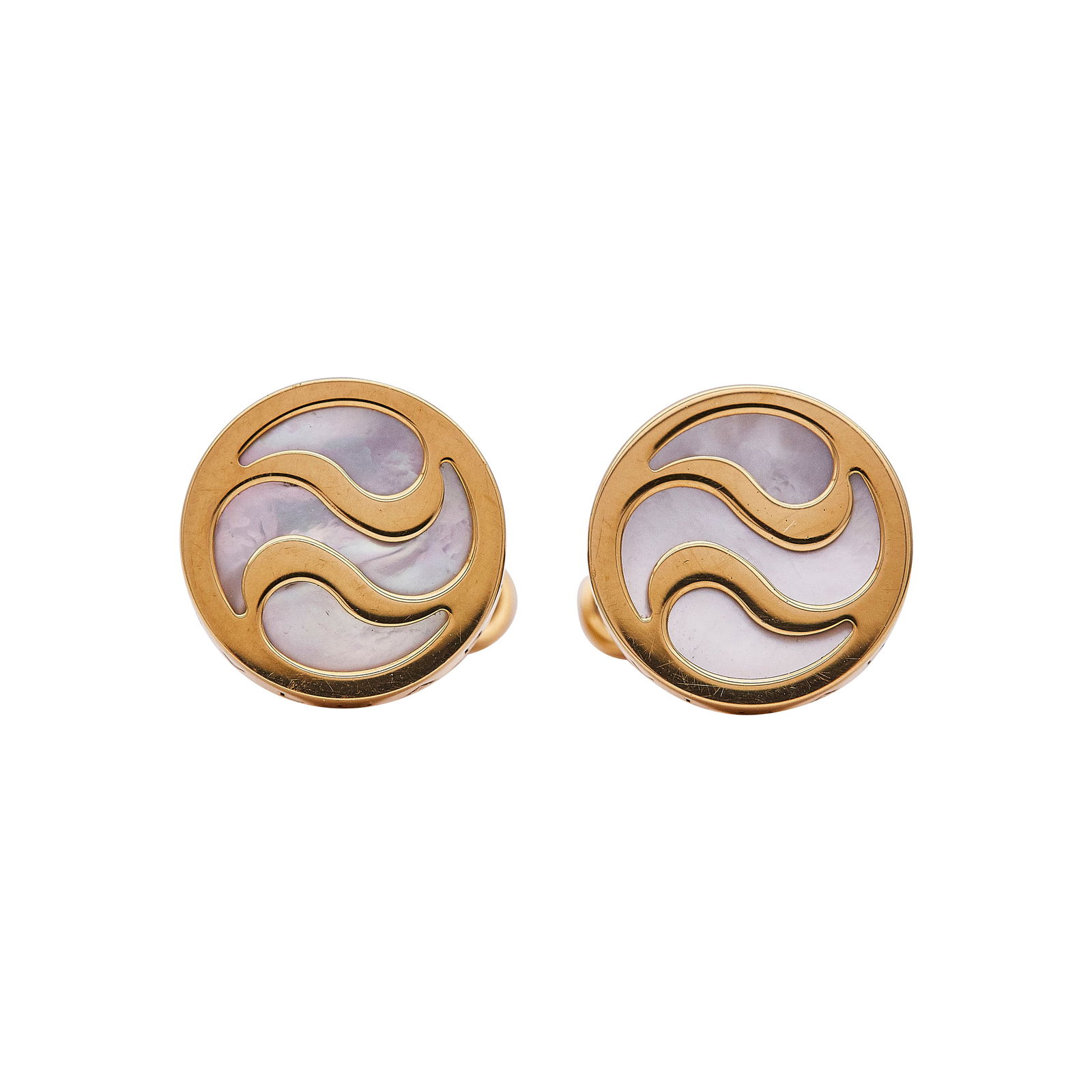 Bulgari Bvlgari Optical Illusion 18K Yellow Gold Mother-of-Pearl Cufflinks: BRAND: Bulgari; COLLECTION: Optical Illusion; METAL: 18K Yellow Gold; GEMSTONES: Mother-of-Pearl; STAMPED: 750, BVLGARI, MADE IN ITALY, italian makers mark, BVLGARI; CONDITION: Pre-owned, Very Good; I