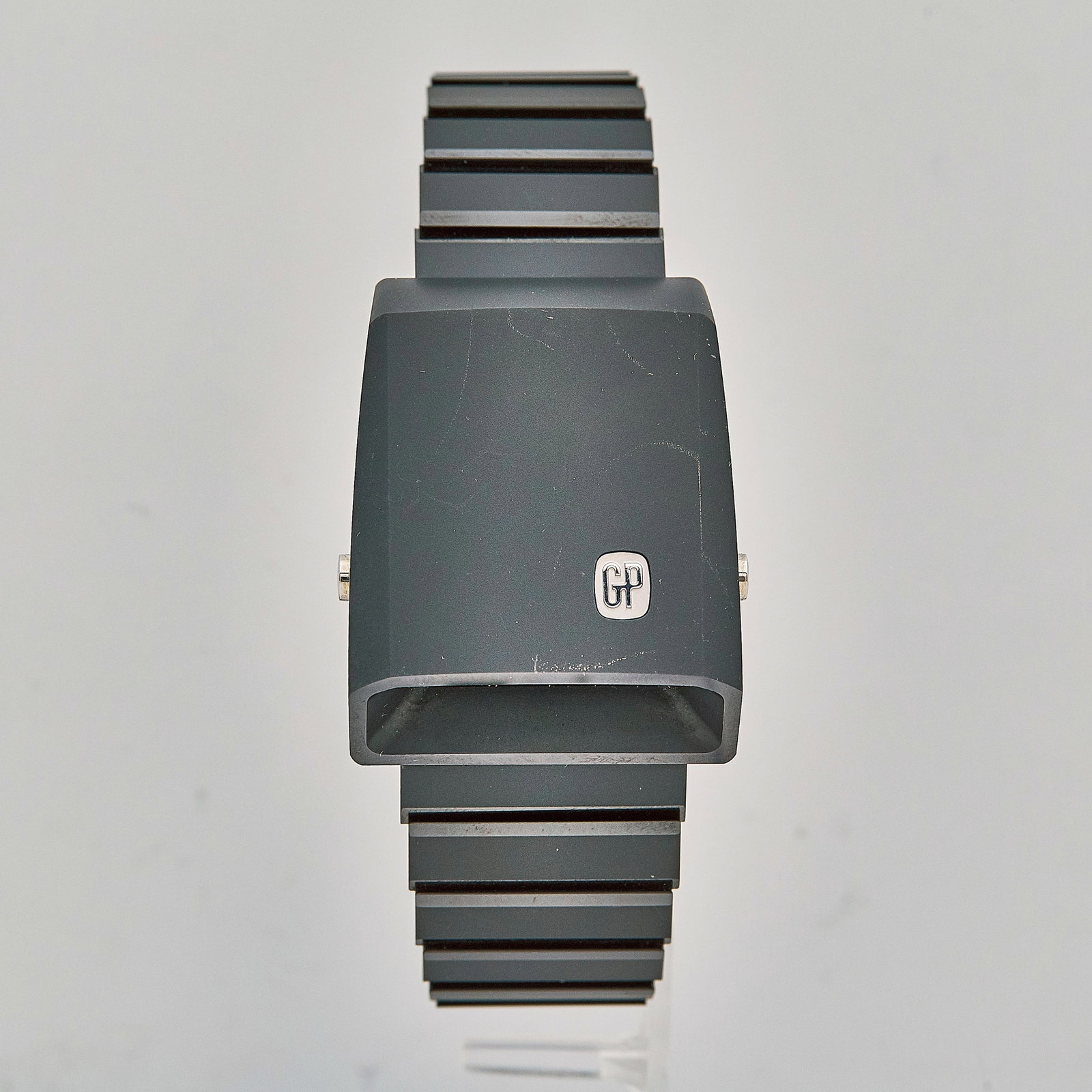 Girard Perregaux Casquette Titanium DLC Watch Ref. 39800-32-001-32A, 2024: BRAND: Girard Perregaux; REF. #: 39800-32-001-32A; CONDITION: Pre-owned, Very Good; YEAR: 2024; ADDITIONAL COMMENTS: Scratches throughout watch, Abrasions on edge of crystal, Accompanied by warranty c