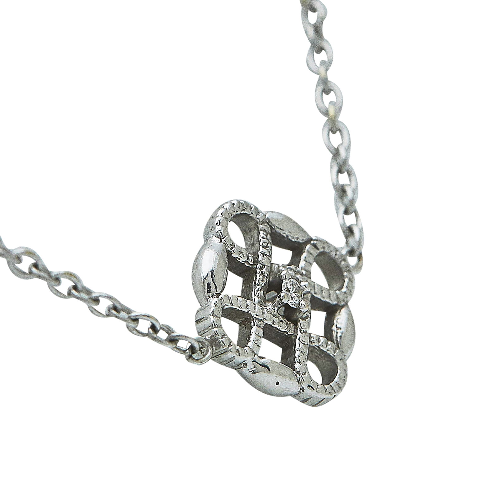 Penny Preville 18K White Gold Station Chain Necklace: BRAND: Penny Preville; METAL: 18K White Gold; APPROXIMATE TOTAL DIAMOND WEIGHT: 0.44 ctw; STAMPED: Maker's Mark, 18K, 750; CONDITION: Pre-owned, Very Good; ITEM WEIGHT (GRAMS): 18.1 g; MEASUREMENTS: N