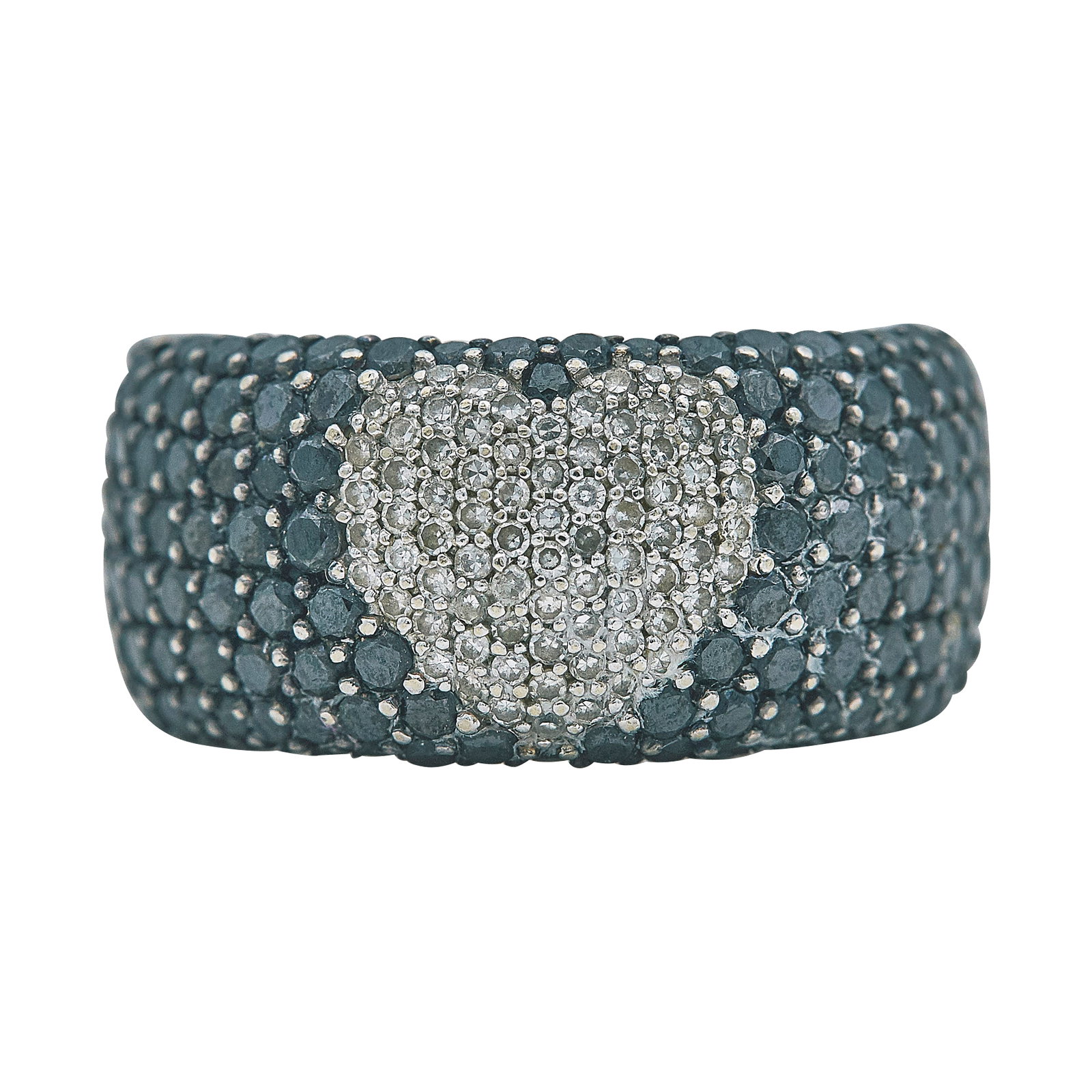 EFFY 14K White Gold Black and White Diamond Heart Band Ring: BRAND: EFFY; METAL: 14K White Gold; APPROXIMATE DIAMOND COLOR(S): 0.39; GEMSTONES: Black Diamond approx. total weight 1.50 carats; STAMPED: BH, 14K, EFFY; CONDITION: Pre-owned, Very Good; ITEM WEIGHT