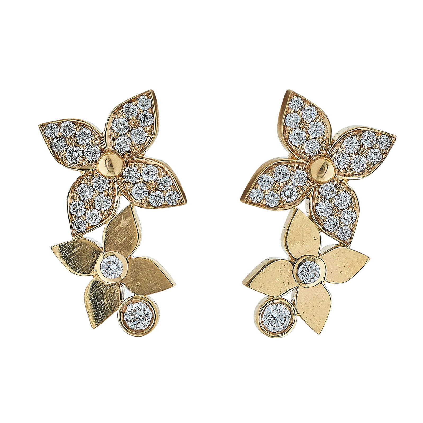 Louis Vuitton Idylle Blossom 18K Rose Gold Diamond Earrings: BRAND: Louis Vuitton; METAL: 18K Rose Gold; APPROXIMATE TOTAL DIAMOND WEIGHT: 0.40 ctw; STAMPED: Louis Vuitton, Au 750, Serial Number, Made in France, French Marks, L, R; CONDITION: Pre-owned, Good;