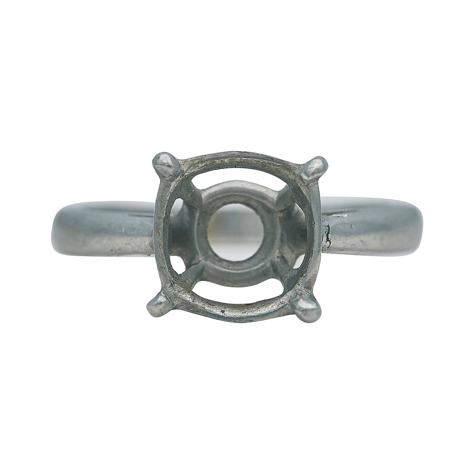 Platinum Solitaire Engagement Ring Setting: METAL: Platinum; STAMPED: PLAT, M5; CONDITION: Pre-owned, Good; ITEM WEIGHT (GRAMS): 4.5 g; MEASUREMENTS: Ring size 4 3/4, Center will fit approx. 8.50 mm round stone