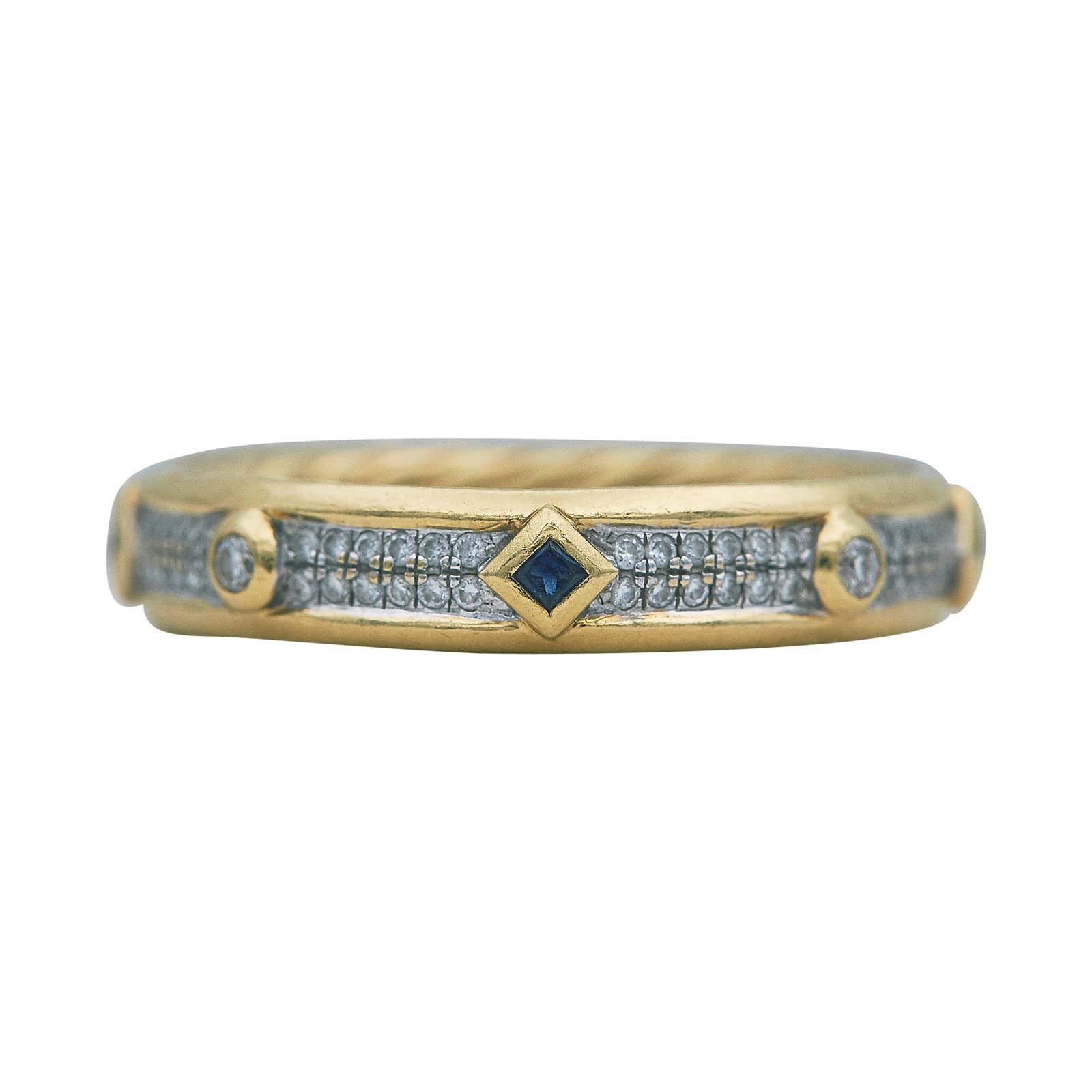 David Yurman Modern Renaissance 18K Yellow Gold Sapphire and Diamond Pave Band Ring: BRAND: David Yurman; METAL: 18K Yellow Gold; APPROXIMATE TOTAL DIAMOND WEIGHT: 0.26 ctw; GEMSTONES: Sapphire; STAMPED: © DY, 750, Maker's mark; CONDITION: Pre-owned, Good; ITEM WEIGHT (GRAMS): 4.5 g;
