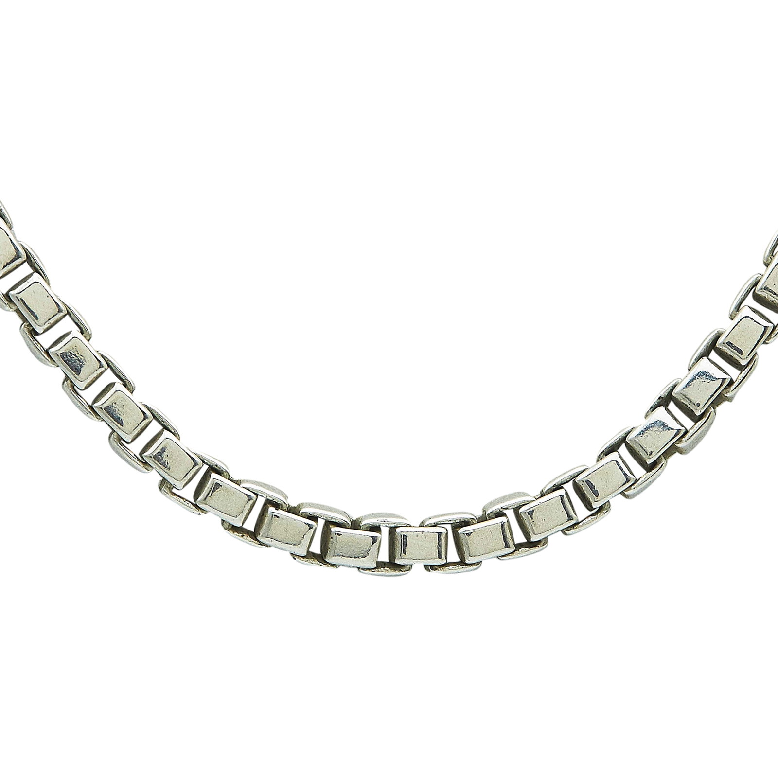 Tiffany & Co. Sterling Silver Chain Necklace: BRAND: Tiffany & Co.; METAL: Sterling Silver; STAMPED: © Tiffany & Co., 925; CONDITION: Pre-owned, Very Good; ITEM WEIGHT (GRAMS): 40.7 g; MEASUREMENTS: Necklace approx. 19 1/2 inches long