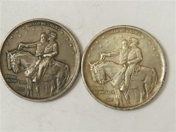 US 1925 Stone Mountain Commemorative Silver Half Dollar: US 1925 Stone Mountain Commemorative Silver Half Dollar Coin Lot of 2All coins are listed at no reserve. Consigner RZ21.