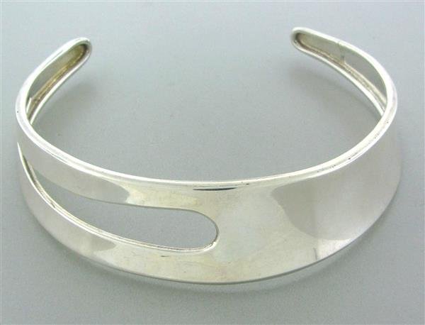 Robert Lee Morris RLM Sterling Silver Collar Necklace: Necklace inner circumference is 11" (without the gap) and is 27mm at widest point . gap - 3" wide. Marked - RLM,925. weight - 74.8g