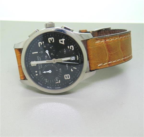 Swiss Army Victorinox Chronograph Mens Watch: Case - 42mm in diameter excl. lugs and crown. Date at 6 o'clock.