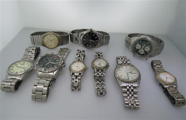Seiko Stainless Steel Watch Lot of 9: lot of 9 Seiko watches. None are running - 8 quartz movement, 1 automatic - running. Crystal is broken,one back is missing,some damages to dials.