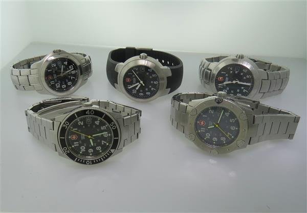 Swiss Army Stainless Steel Watch Lot of 5: Lot of 5 Swiss Army watches. Quartz movements - not running. Some scratches on crystals.