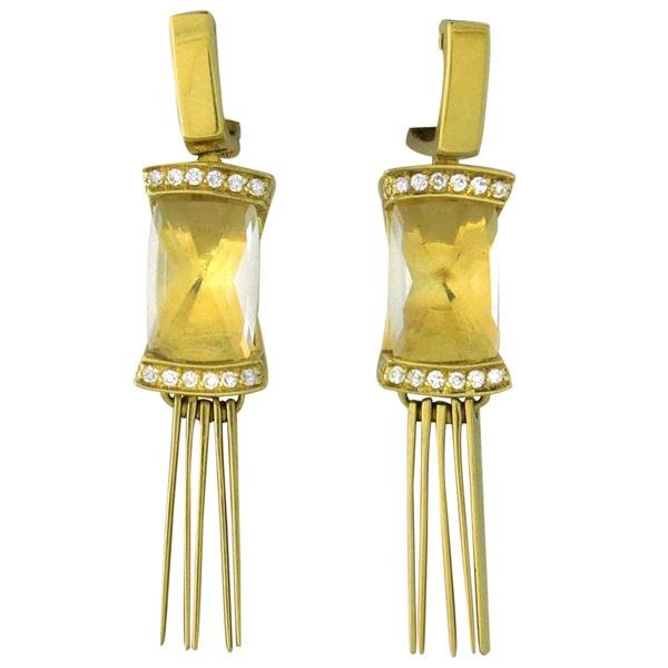 Vintage 18K Gold Quartz Diamond Dangle Earrings: Diamonds - approx. 0.20ctw , Clarity VS, Color G/H, Lemon quartz, Earrings measure 47mm long and 10mm at widest point. Marked 750, Weight13.9g