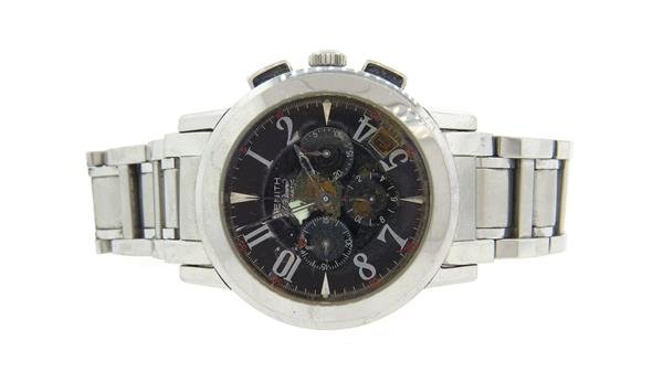 Zenith El Premiero Steel Automatic Watch: Case - 40mm in diameter excl crown and lugs. 3 reg chronograph, rust and damages on dial . Automatic movement - not running, rust on movement. 31 jewels.Band is brokenWatches are guaranteed to be in r