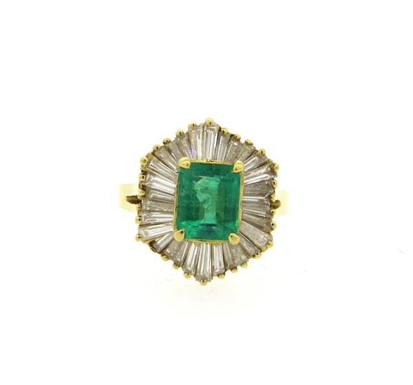 18k Gold Emerald Diamond Ring (1 of 2)
