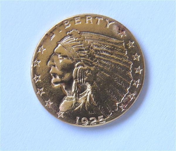 1925 D Indian Head 2.5 Dollar Gold Coin (1 of 2)