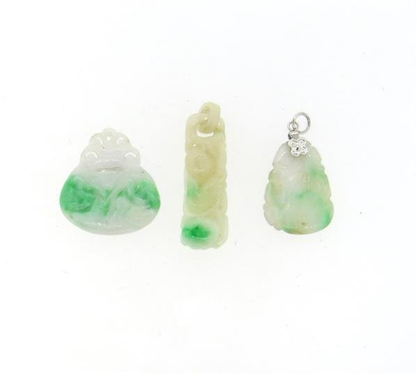 Lot of Carved Jade Pendants Objects (1 of 3)