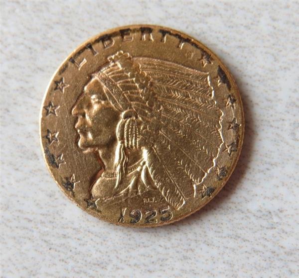 1925 D Indian Head 2.5 Dollar Gold US Coin (1 of 2)