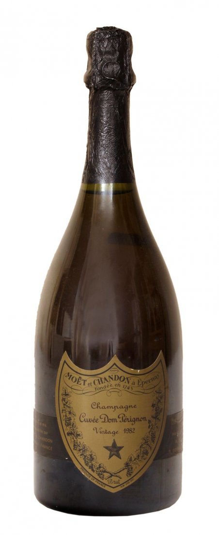 MOET ET CHANDON - Dom Perignon Vintage 1982: White sparkling wine. Lt. 0.75