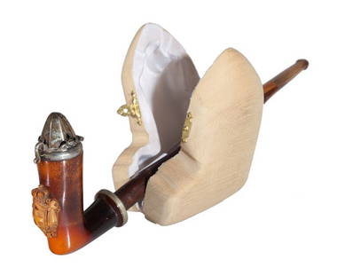 Pipe: Foam pipe with silver cover with Savoia emblem, Italy, late XIX century.