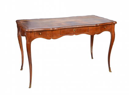 Desk: Walnut desk with three drawers, model bureau plat, France, XIX century, cm 78x130x68