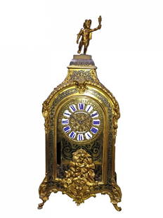 Pendulum clock: Boulle pendulum clock with golden brass decorations and face with cartouches signed Ch. Gauiter Fils & Graulot Paris-Bordeaux, bell for hours and half hours, H cm 60