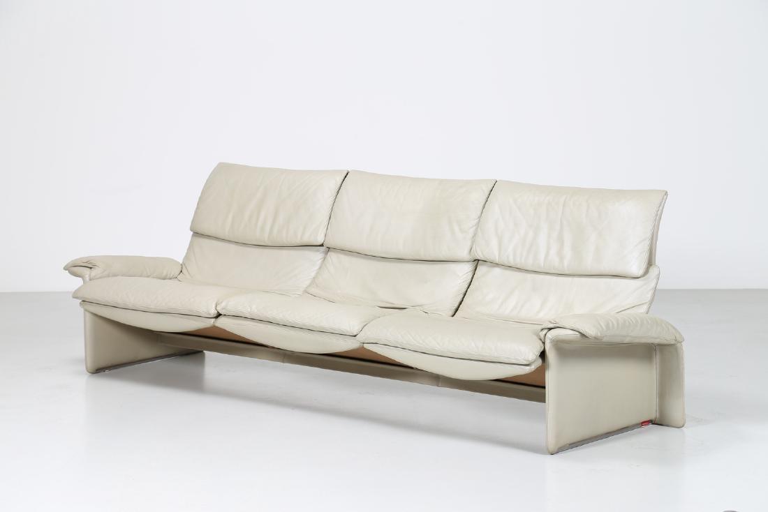 GIOVANNI OFFREDI Divano in legno e pelle, per Saporiti (1 of 6)