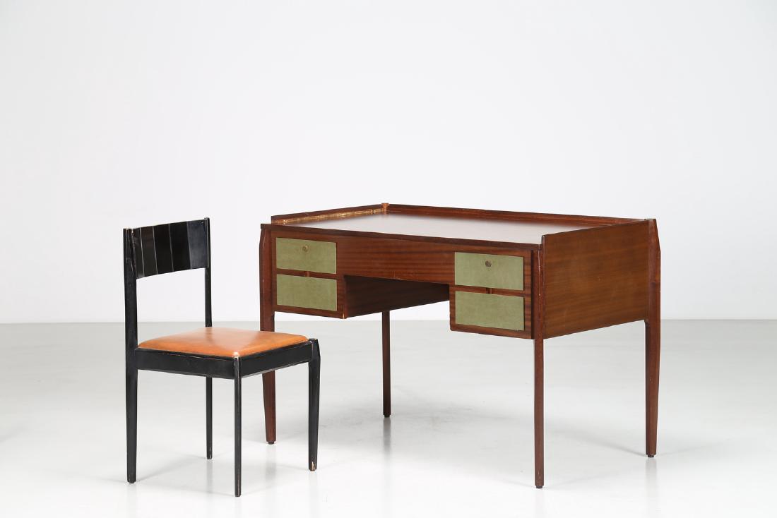 MANIFATTURA ITALIANA  Scrivania con sedia in mogano e (1 of 5)