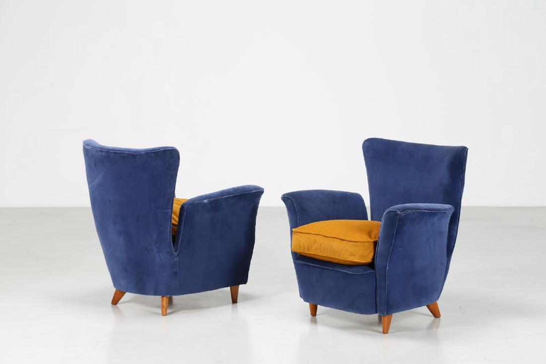 ICO PARISI Coppia di poltrone in legno e tessuto, (1 of 8)